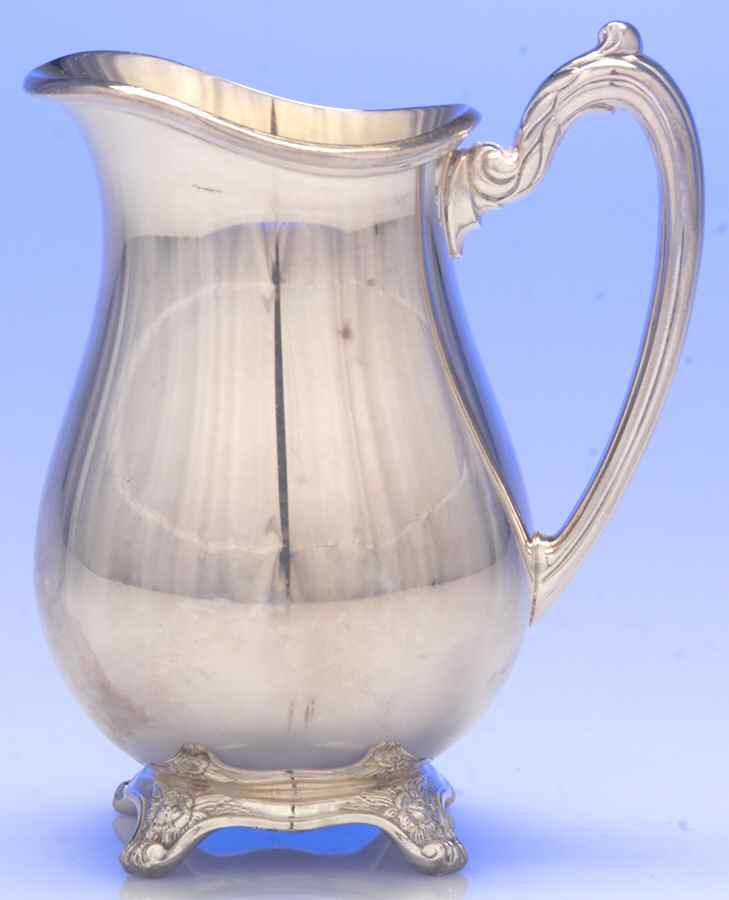 Glenrose (Silverplate, 1908, Hollowware) Creamer by Oneida Silver-1