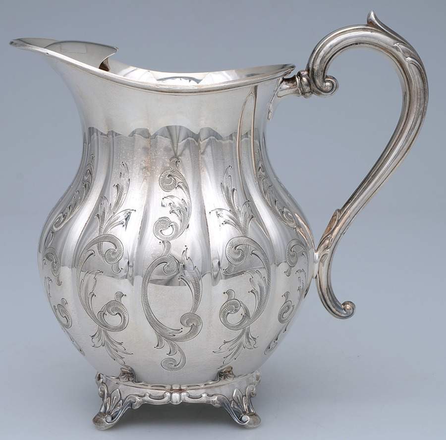 Melon-Hand Chased (Silverplate, Hollowware) Plated Water Pitcher with Ice Lip by Oneida Silver-1