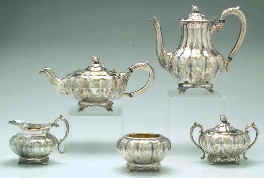 Melon-Hand Chased (Silverplate, Hollowware) 5-Piece Plated Tea Set (with Waste) by Oneida Silver-1