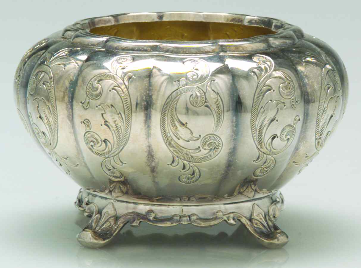 Melon-Hand Chased (Silverplate, Hollowware) Waste Bowl by Oneida Silver-1