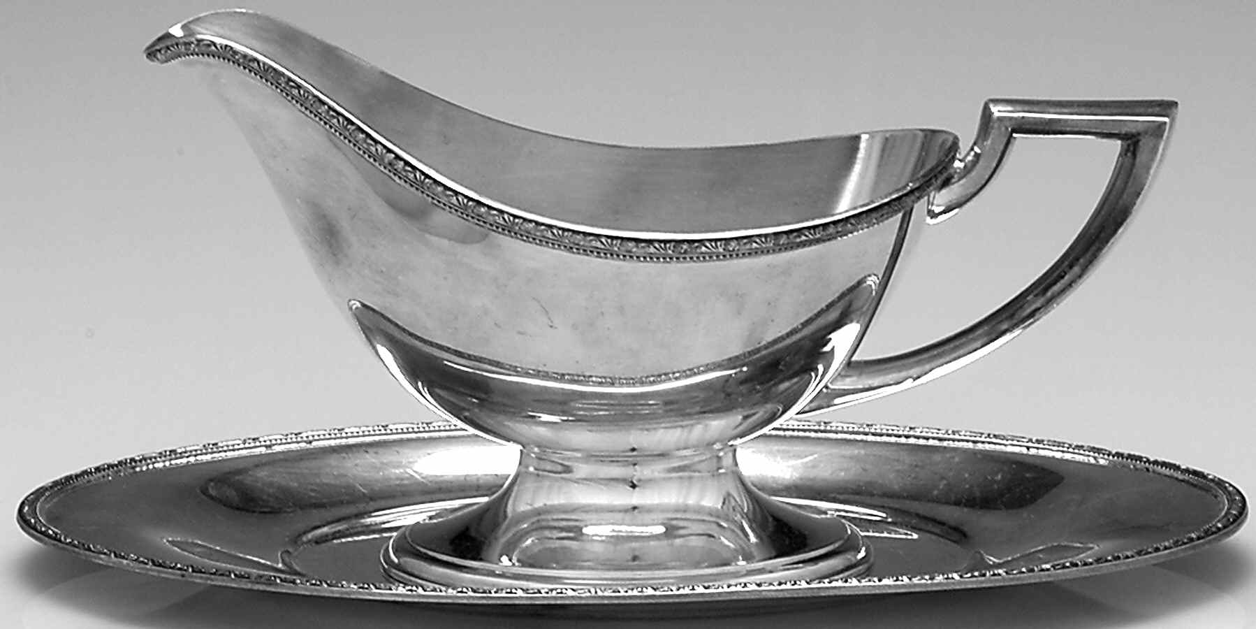 Arbor (Silverplate, Hollowware) Plated Gravy Boat & Underplate by Oneida Silver-1