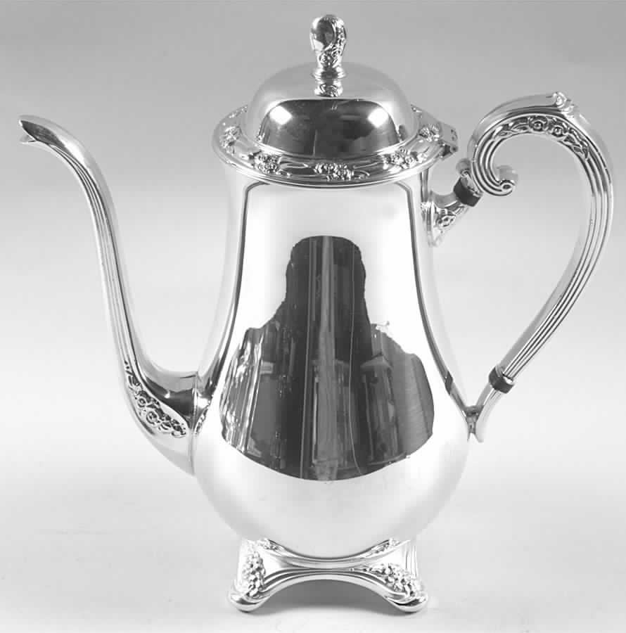 Park Lane (Silverplate, Hollowware) Silverplate Coffee Pot by Oneida Silver-1