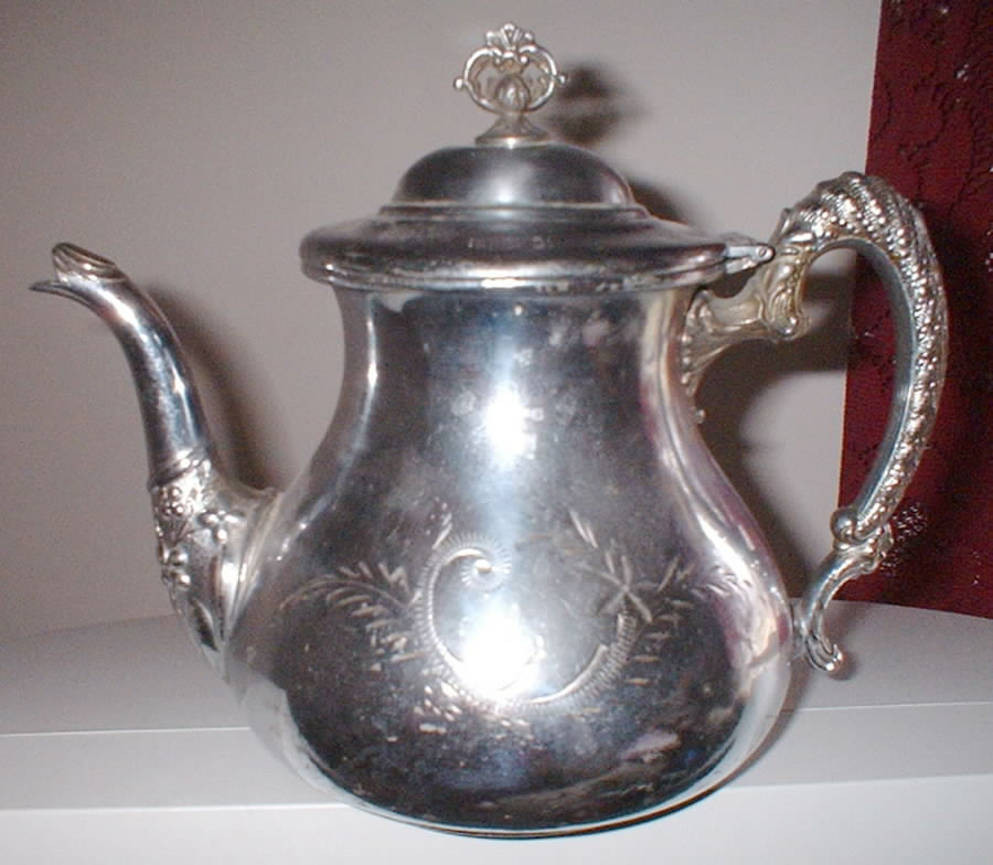 OHS201 (SILVERPLATE, HOLLOWWARE) Silverplate Coffee Pot by Oneida Silver-1