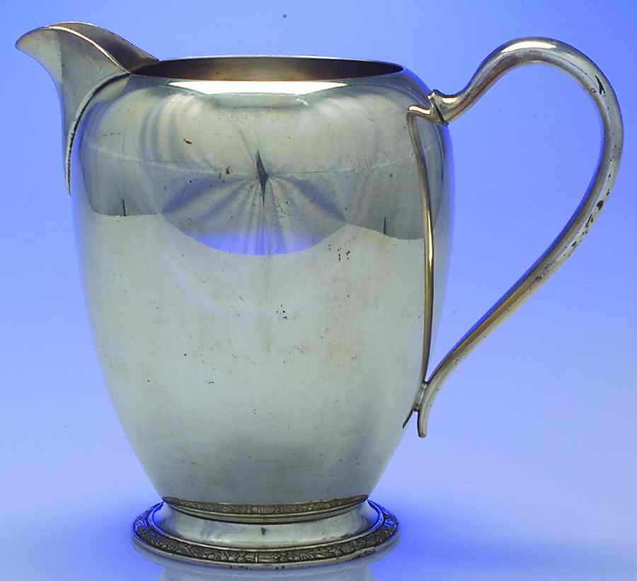 Ashby (Silverplate, Hollowware) Silverplate Water Pitcher by Oneida Silver-1