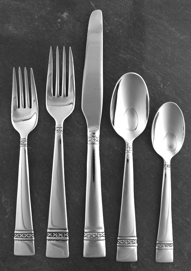 Southampton (Stainless) 5 Piece Place Setting by Oneida Silver-1