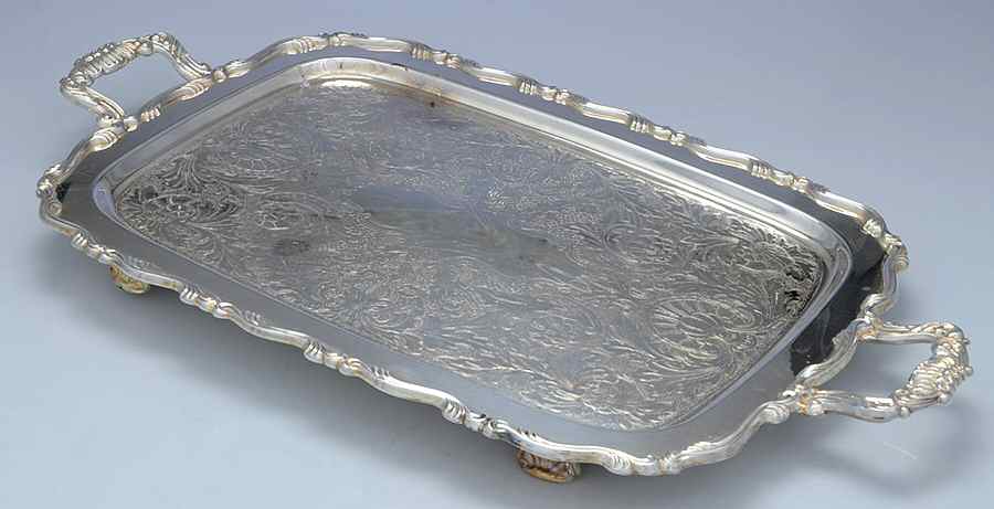 Ridgewood (Silverplate, Hollowware, Scalloped Edge) 19" 4 Toed Meat Platter with Well by Oneida Silver-1
