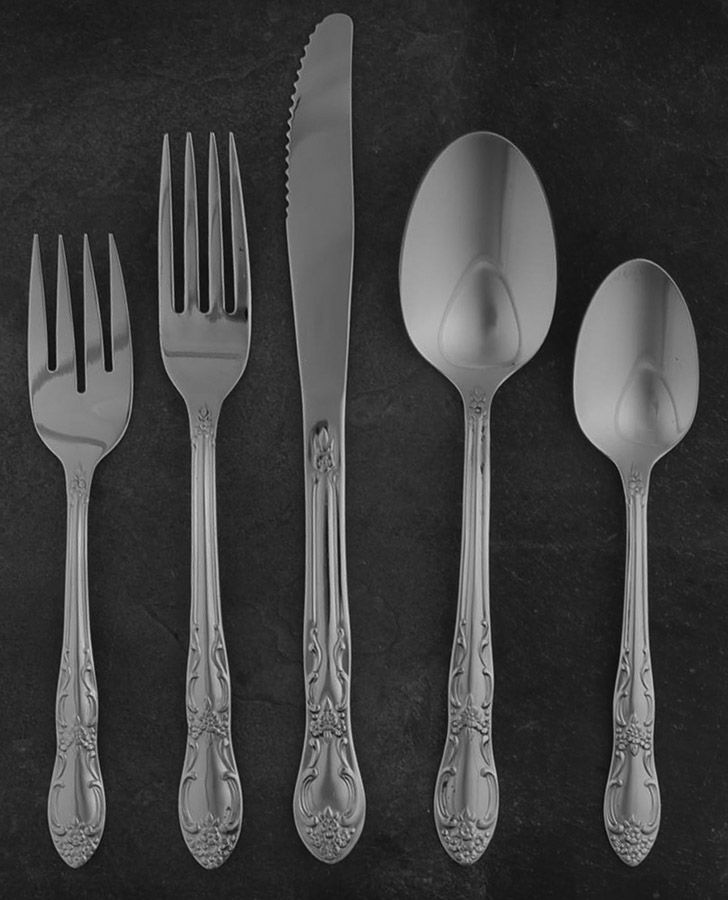 Venus (Stainless) 5 Piece Place Setting by Oneida Silver-1