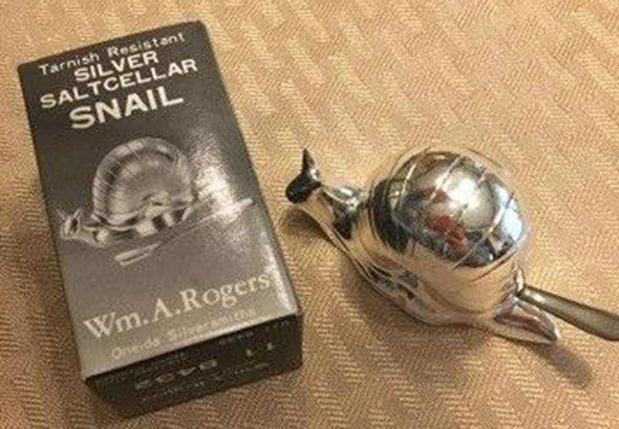 Animal Salt Cellars (Slvpt, Hollowware) Figural Salt Cellar & Lid by Oneida Silver-1