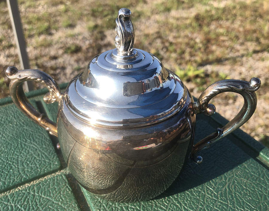 OHS242 (Silverplate, Hollowware) Sugar Bowl & Lid by Oneida Silver-1