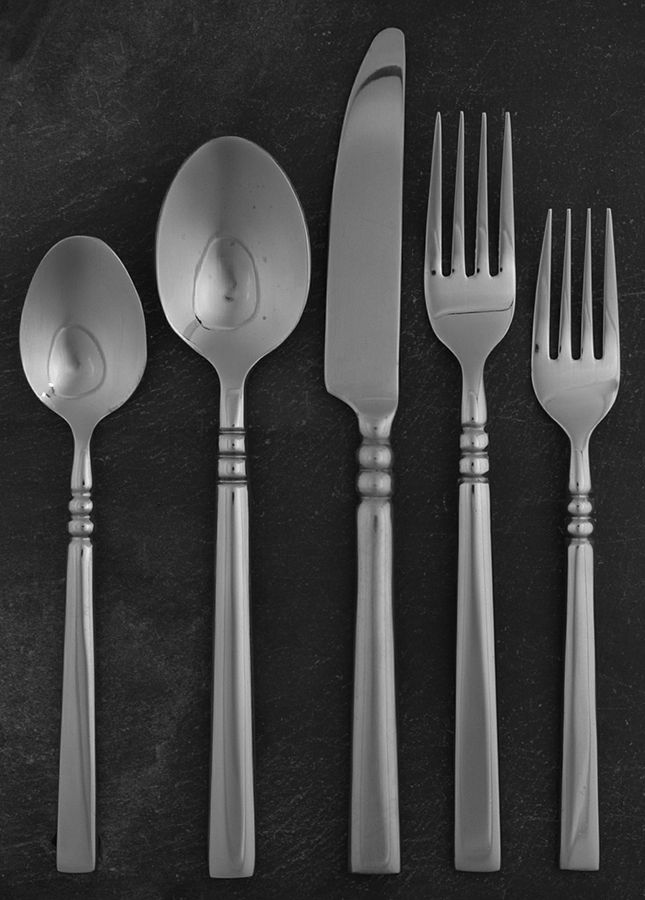 Tortola (Stainless) 5 Piece Place Setting by Oneida Silver-1