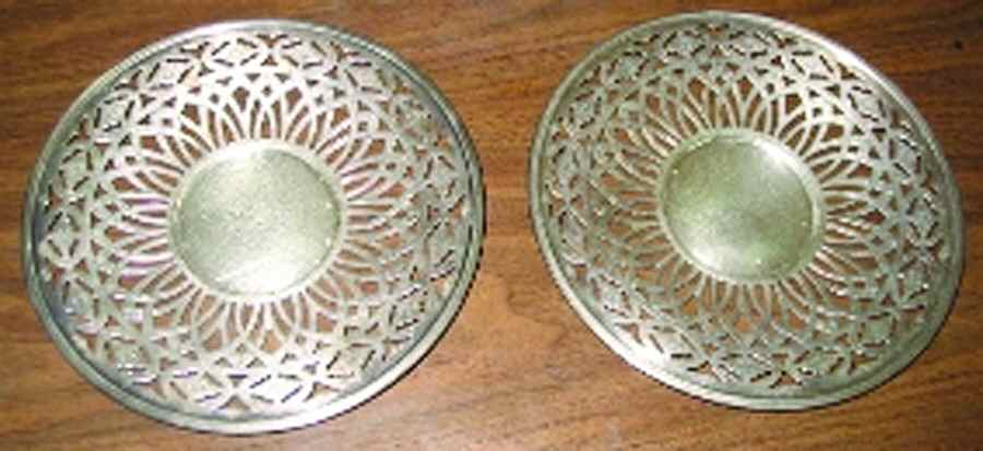 164 (Silverplate, Hollowware) Silverplate Sandwich Plate by Oneida Silver-1