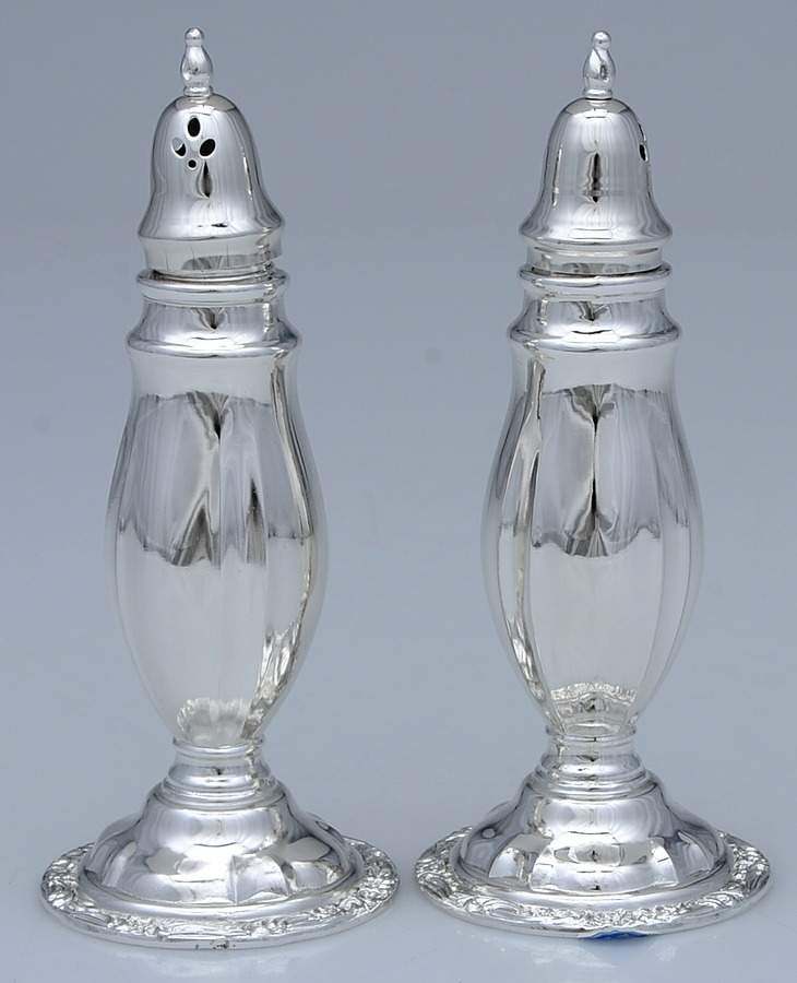 Countess (Silverplate, Hollowware) Salt & Pepper Set by Oneida Silver-1