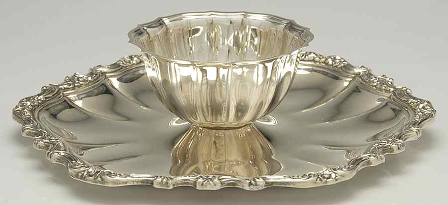 Countess (Silverplate, Hollowware) Silverplate Attached Chip & Dip Set by Oneida Silver-1