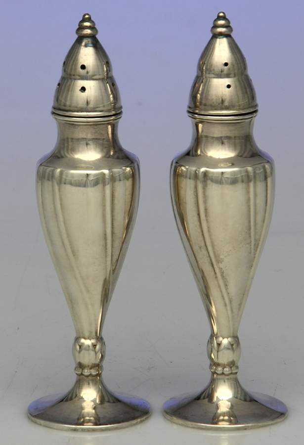 Contemporary Swirl (Silverplate, Hollowware) Salt & Pepper Set by Oneida Silver-1