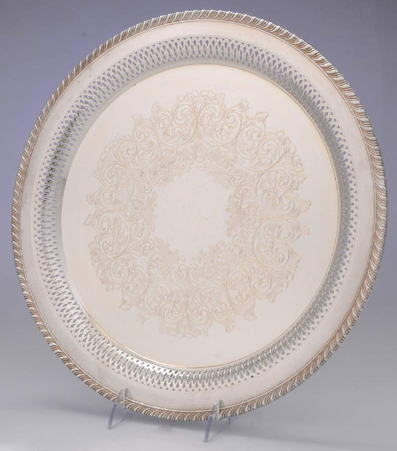 Silverplate Hollowware 14" Round Tray by Oneida Silver-1