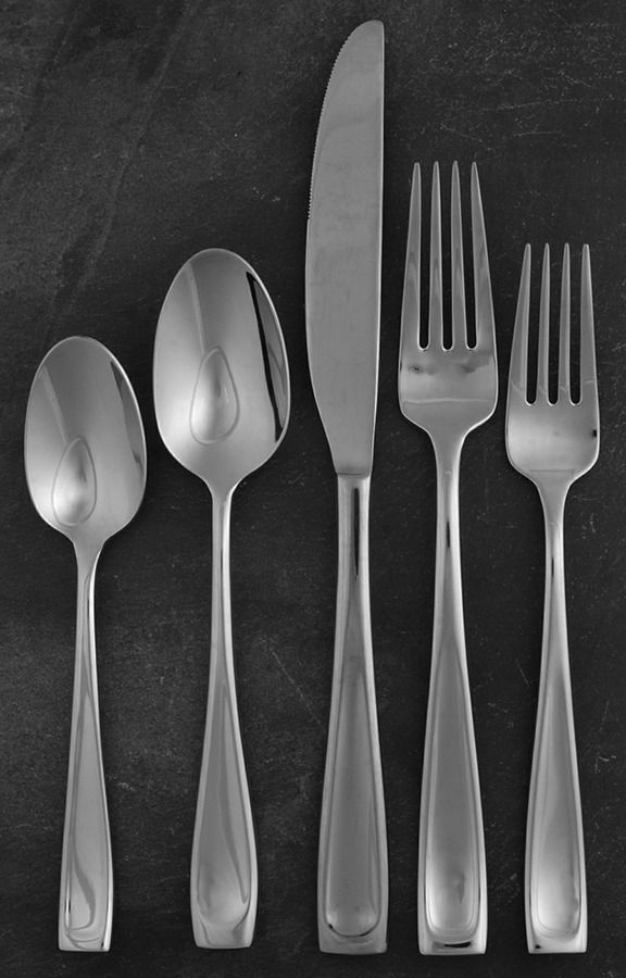 Moda (Stainless) 5 Piece Place Setting by Oneida Silver-1