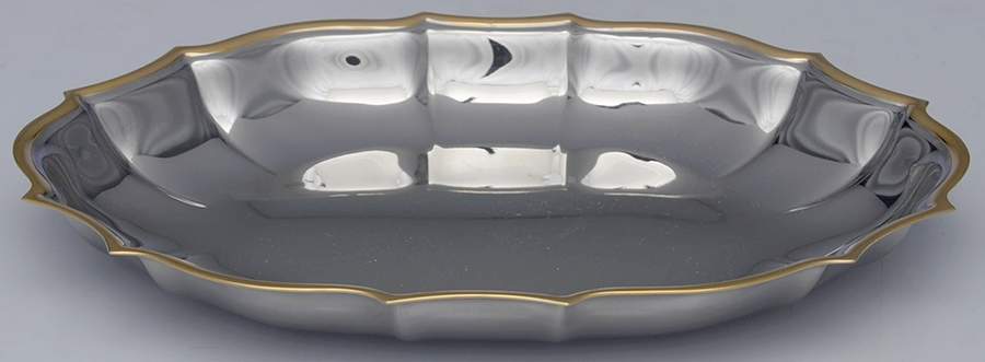 Golden Royal Chippendale (Stnl, GoldAccent, Hllwr) 7" Bon Bon by Oneida Silver-1