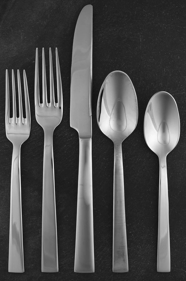 Aero (Stainless) 5 Piece Place Setting by Oneida Silver-1