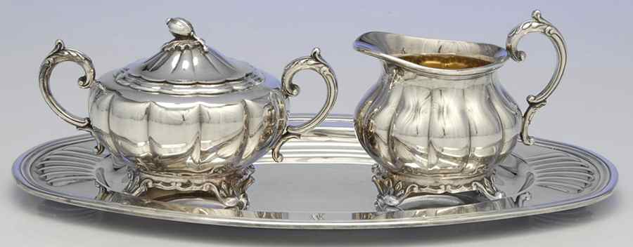Old English Melon (Silverplate, Hollowware) Creamer, Sugar with Lid & Oval Tray by Oneida Silver-1