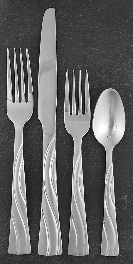 Windance (Stainless) 4 Piece Place Setting by Oneida Silver-1
