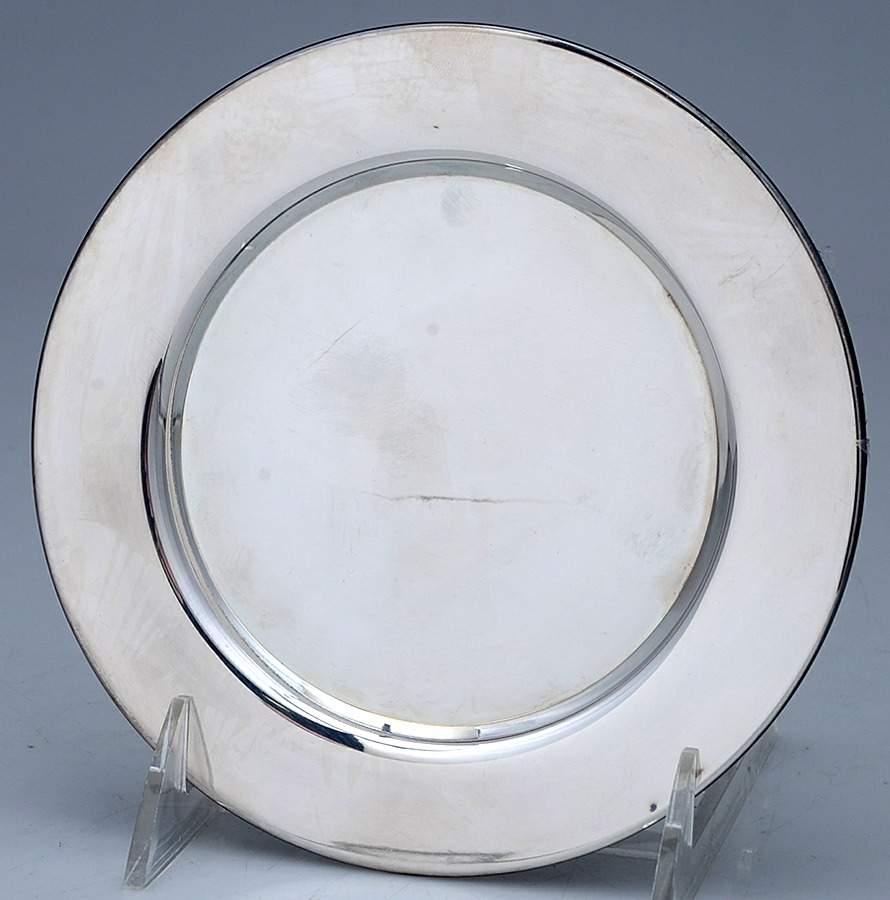 Early American (Silverplate, Hollowware) Bread Plate by Oneida Silver-1