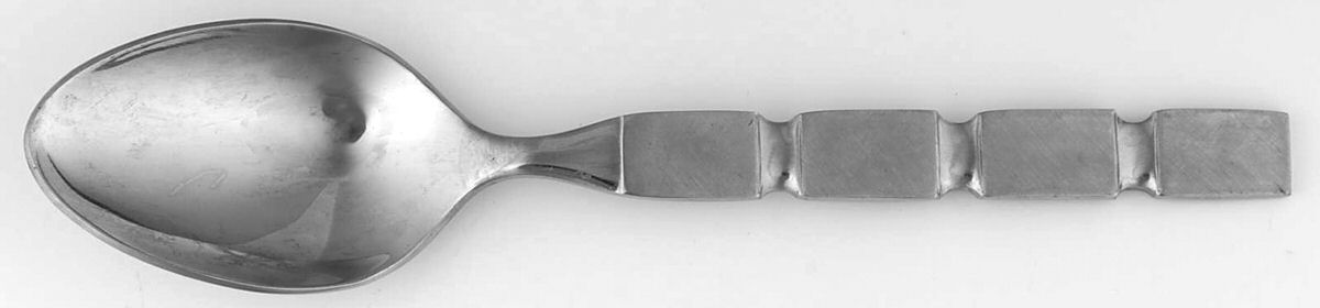 Quatro (Stainless) Place/Oval Soup Spoon by Oneida Silver-1