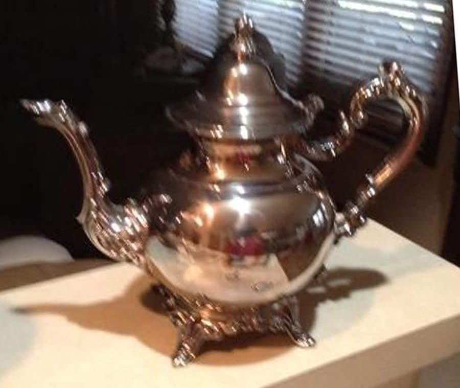 Bellfontaine (Silverplate, Hollowware) Teapot by Oneida Silver-1