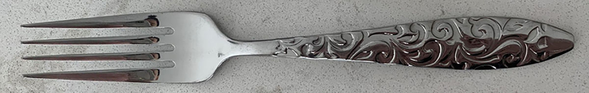 Isadoura (Stainless) Fork by Oneida Silver-1