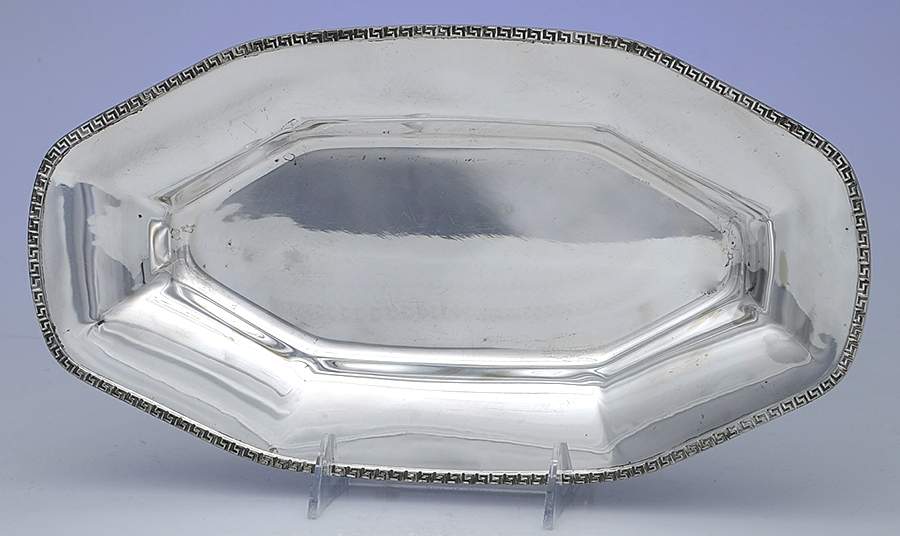 477 (Silverplate, Hollowware) 13" Bread Tray by Oneida Silver-1
