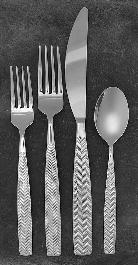 Chival (Stainless) 5 Piece Place Setting by Oneida Silver-1