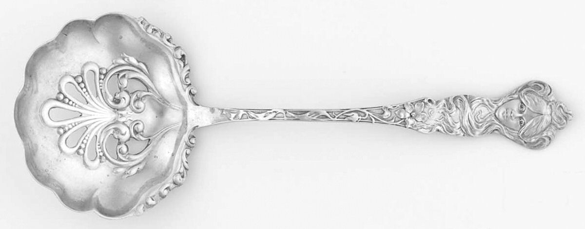 Daphne (Sterling, 1900) Solid Bon Bon Spoon with Pierced Bowl by Paye & Baker Mfg Co-1