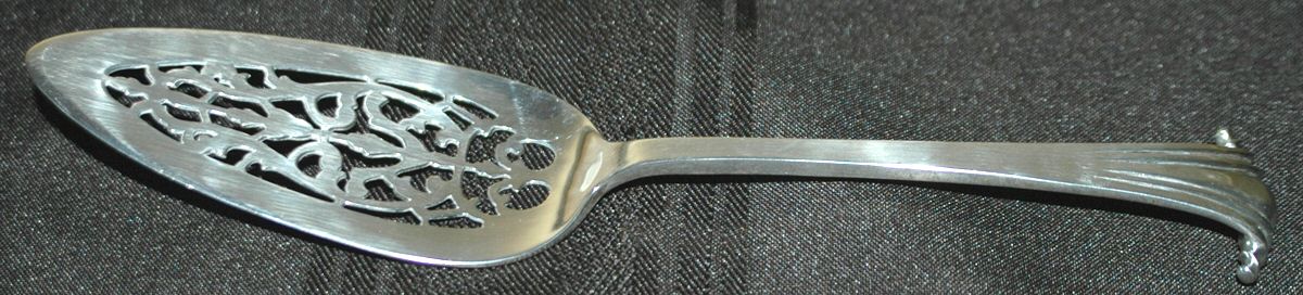 Georgian Scroll (Sterling, 1900) Solid Pierced Pie Server by Porter Blanchard-1