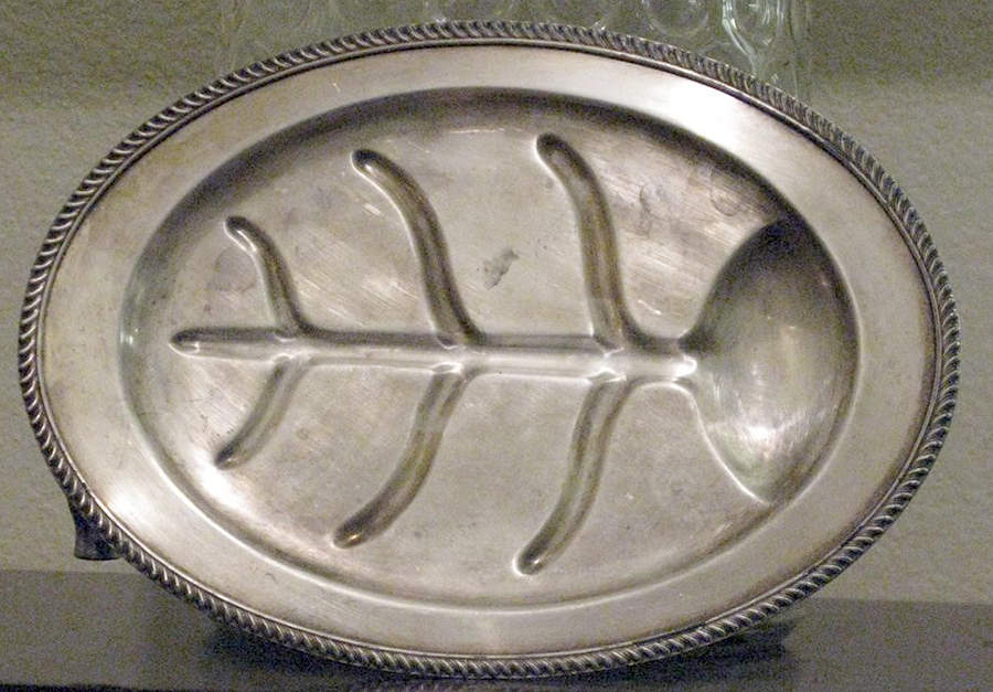 Georgian (Silverplate, Hollowware) Small Plated Meat Platter with Well by Poole Silver -1