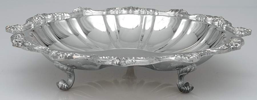 Old English (Silverplate, Hollowware) Silverplate Shell Bon Bon Bowl by Poole Silver -1