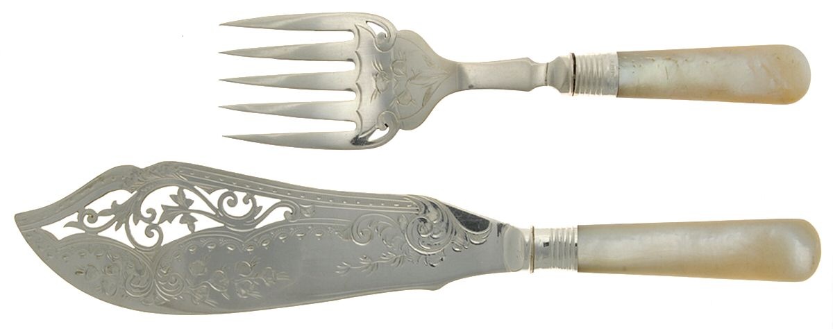 Flatware (Plated Bolster) Hollow Handle Fish Serving Set, Silverplate Blade by Pearl Handle-1