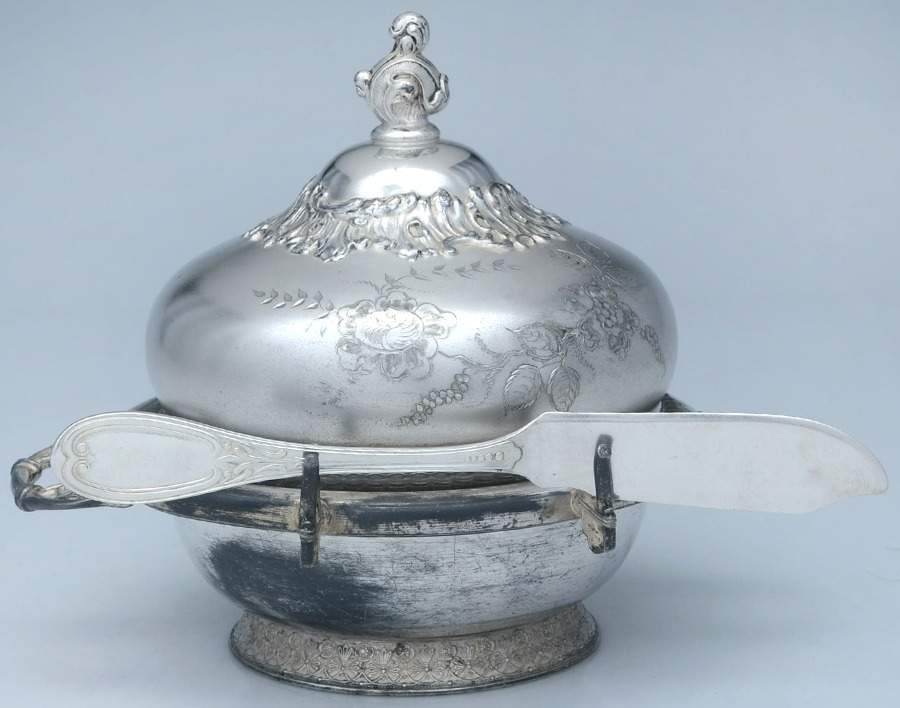Silverplate Hollowware Round Covered Butter with Strainer & Master Knife by Pairpoint Mfg Co-1