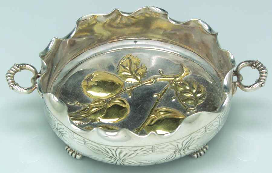 2612 (Silverplate, Hollowware) 7" Round 4 Toed 2 Handle Bowl by Pairpoint Mfg Co-1