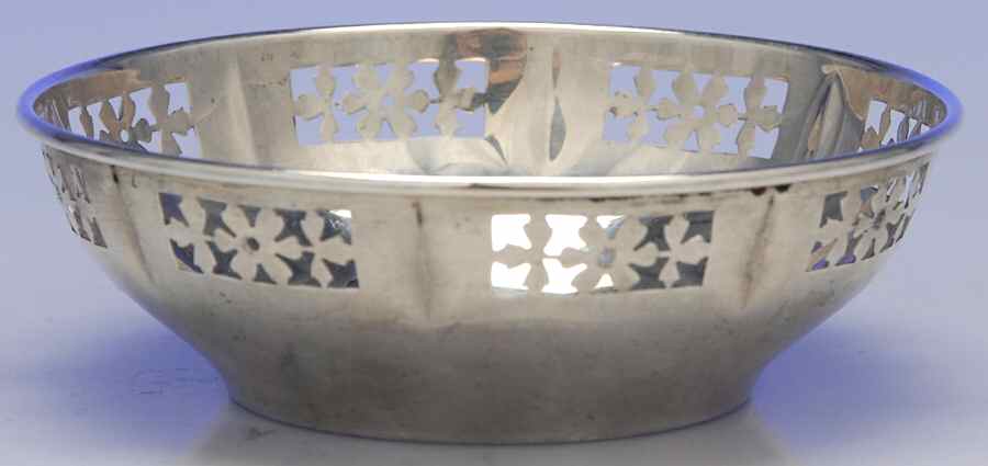 2428 (Sterling, Hollowware) 4" Pierced Bon Bon Bowl by P W Ellis & Co-1