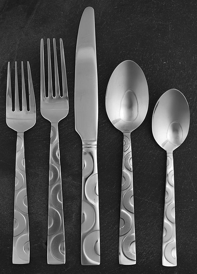 Wheels Frost (Stainless) 5 Piece Place Setting by Pfaltzgraff-1