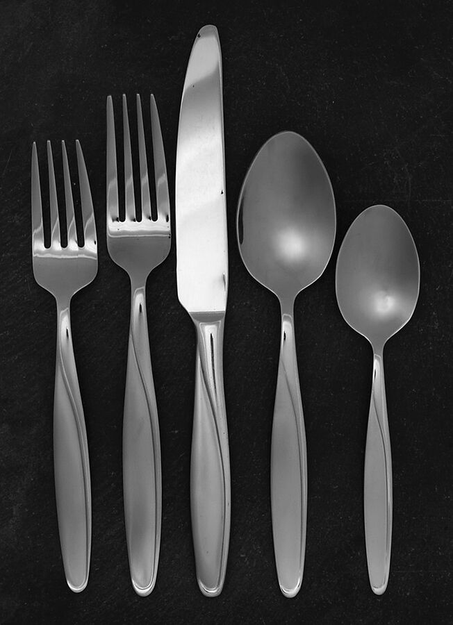 Silhouette Frost (Stainless) 5 Piece Place Setting by Pfaltzgraff-1