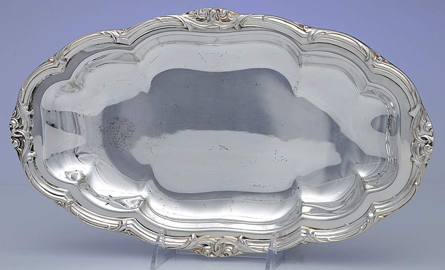 P705 (Silverplate, Hollowware) 13" Bread Tray by Pilgrim Silver-1
