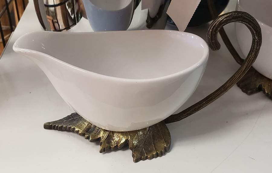 Cast Leaf (Aluminum, Hollowware) Gravy Boat by Pottery Barn-1