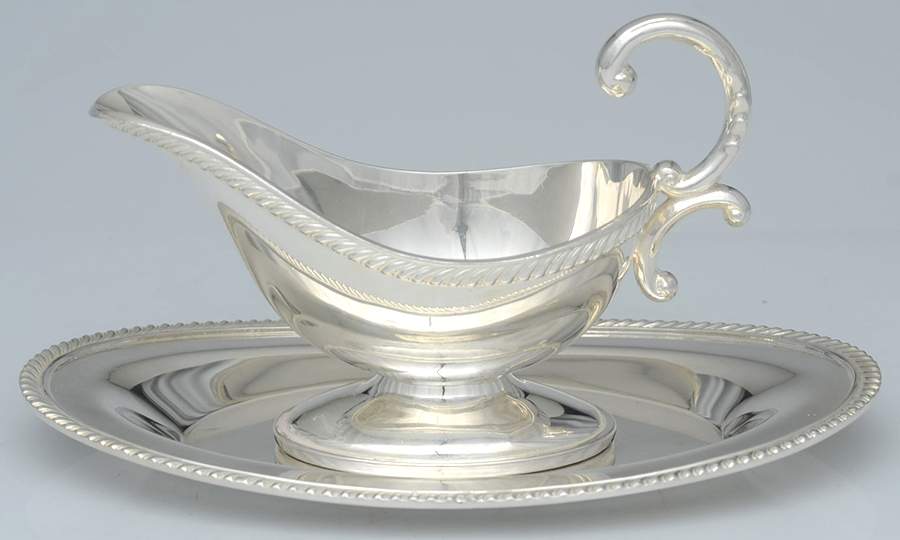 2672 (Silverplate, Hollowware) Gravy Boat & Underplate by Primrose Plate-1