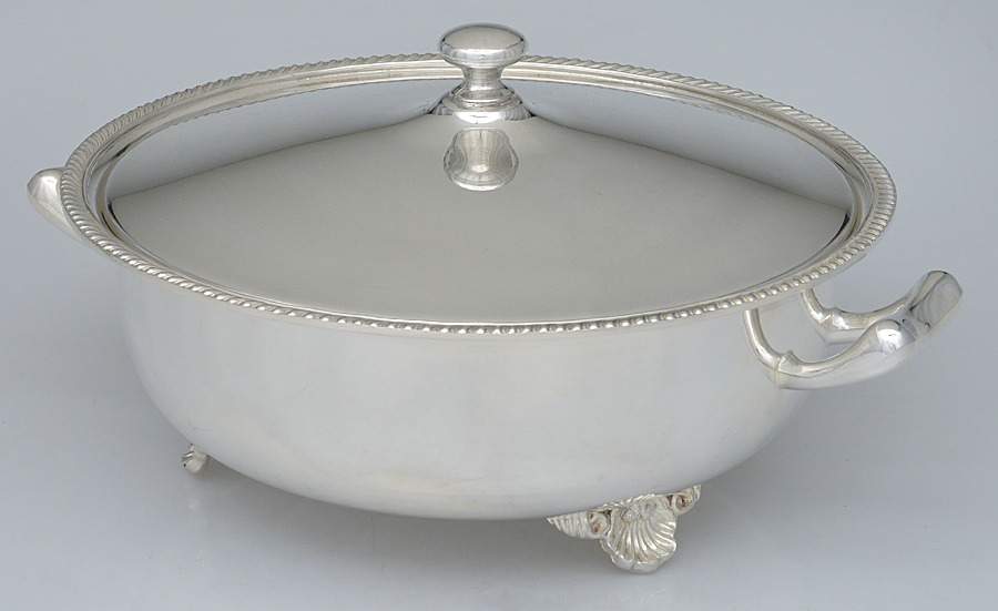 998 (Silverplate, Hollowware) Plated Round Covered Casserole with Glass by Primrose Plate-1