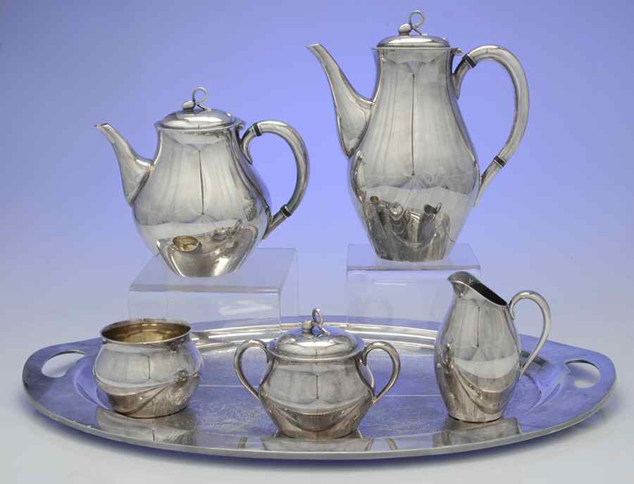 The Americana (Silverplate, Hollowware) 6-Piece Plated Tea Set (Waste & Tray) by Reed & Barton-1