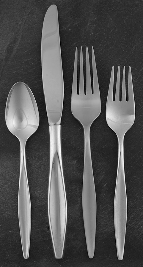 Denmark (Silverplate, 1963) 4 Piece Place Setting by Reed & Barton-1