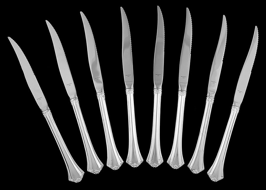 French Chippendale (Silverplate-1981) Individual Hollow Handle Steak Knife - Set of 8 by Reed & Barton-1