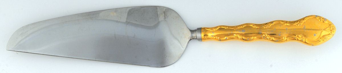Golden Summertime (Gold Electroplate) Pie & Cake Server with Stainless Blade by Reed & Barton-1