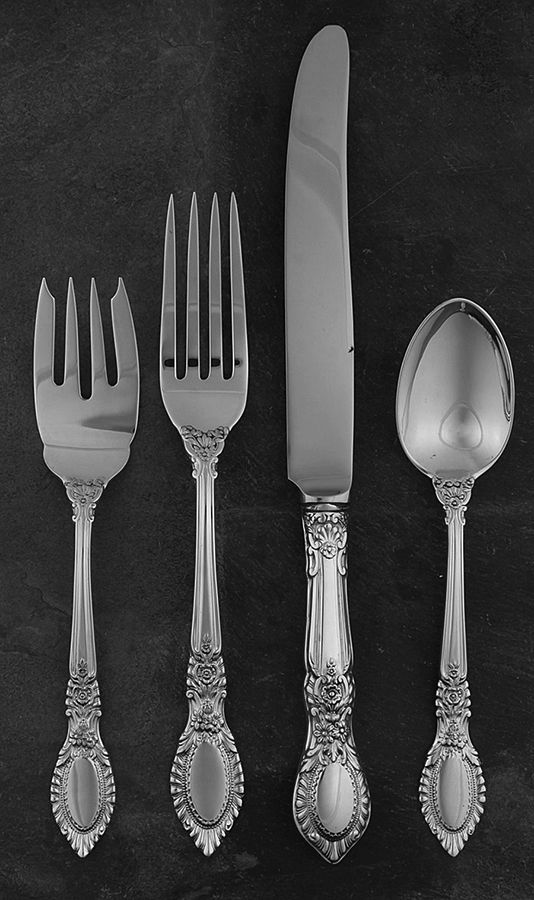 Guildhall (Sterling, 1941, No Monos) 4 Piece Place Size Setting by Reed & Barton-1
