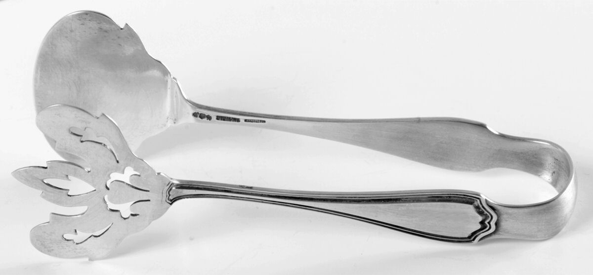 Hepplewhite-Plain (Sterling, 1907, No Monos) Large Solid Sandwich Tongs by Reed & Barton-1